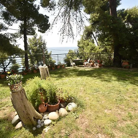 Holiday home Dolotea Sea Side House, Siviri