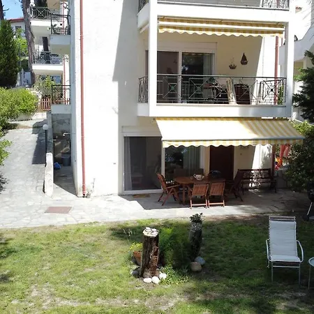 Dolotea Sea Side House, Holiday home Siviri